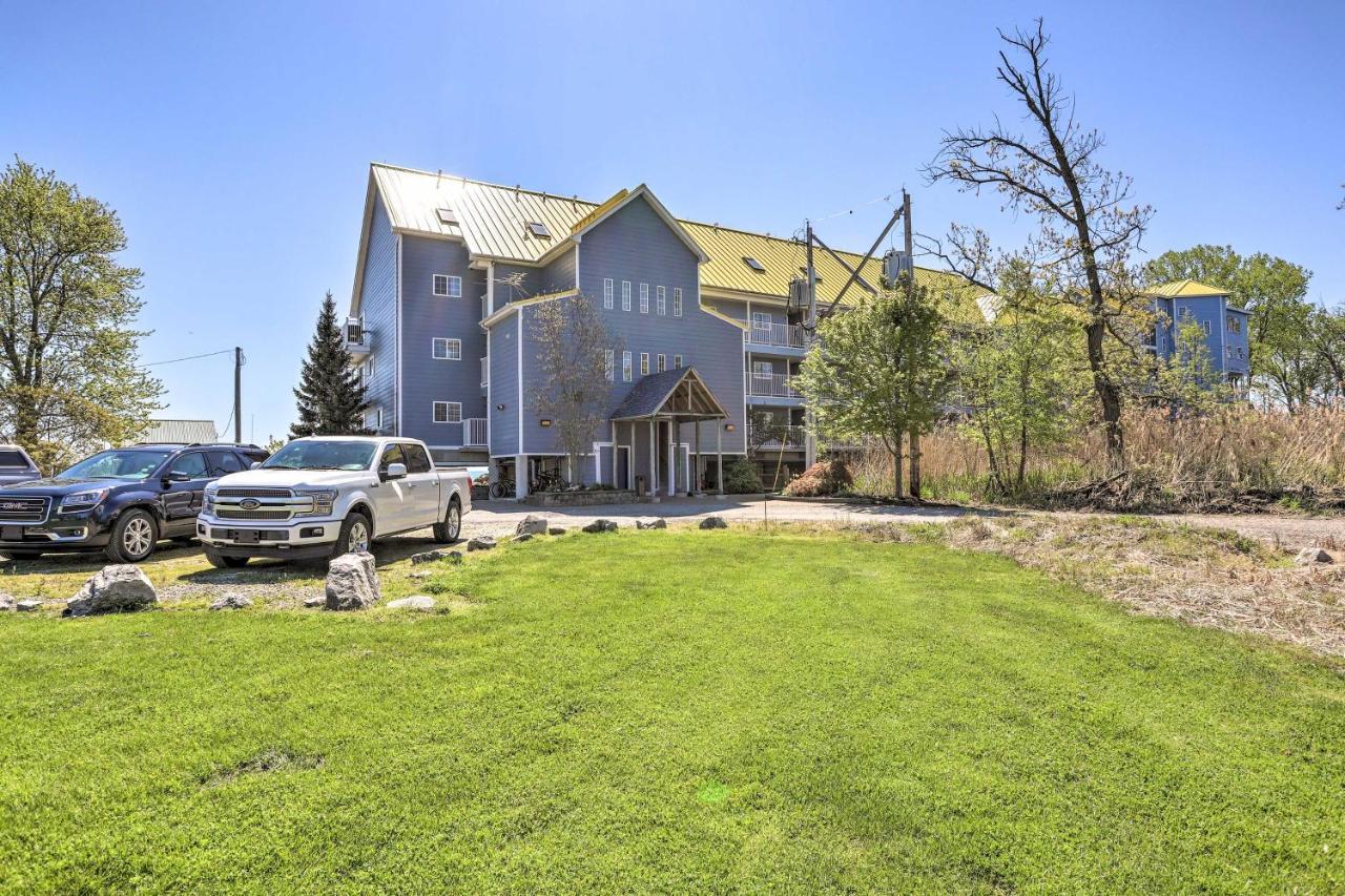 Waterfront Middle Bass Condo With Pool Access! Put-in-Bay Extérieur photo